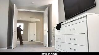 The babysitter Joslyn James is horny and fucks her boss