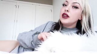 Your girlfriend is persuading you to cum for her CEI