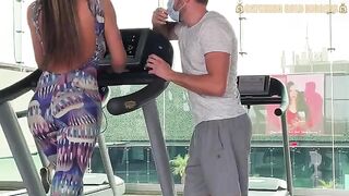 Colombian beauty with juicy ass gets fucked in the gym