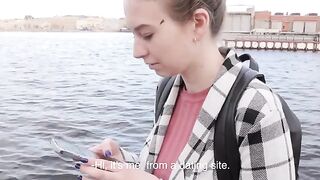The guy did not expect to see a girl in a compromising position on their first date