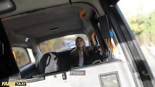 Jayla De Angelis wraps her gloves around cabbie's cock in fake taxi scene