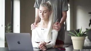 Eva Elfie was creampied after a Zoom class in her tight pussy