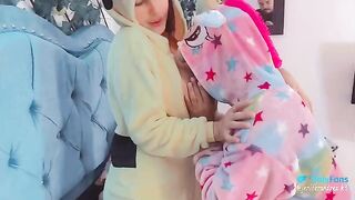 A trio with a pregnant woman of 6 months, who eats great cock incredibly well