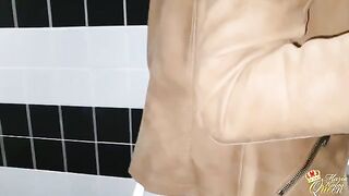 A risk is worth taking when you get laid in the public toilet