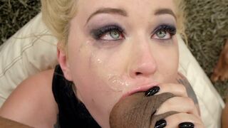 The sexy blonde girl Misha Cross is ready for a deep anal sex