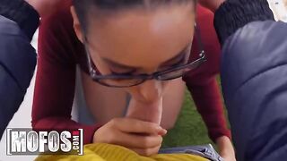 Andreina DeLuxe lets Jordi study her tits and ass for cash