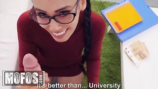 Andreina DeLuxe lets Jordi study her tits and ass for cash