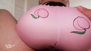 My stepsister’s pussy helped me with my problem through sex