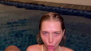 A Californian girl is having fun in the swimming pool with a strong dick