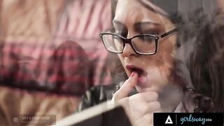 An investigator, portrayed by the stunning Riley Reid, rubs her pussy while thinking about missing girls