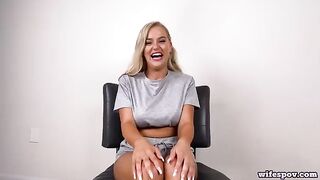 The girl with big natural boobs knows how to fuck and does it perfectly