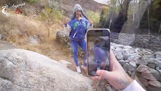 A sexy girl made blowjob for her lover in nature after photo shooting