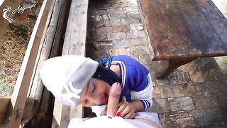 A sexy girl made blowjob for her lover in nature after photo shooting