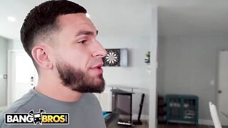 PAWG alert: Peter Green obsessed with Harley King’s booty