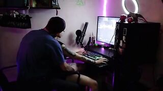 A cute gamer girl gets her pussy smashed while playing Destiny 2