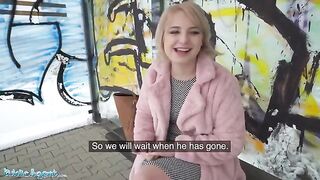 Bus stop pick-up for a big dick thrill
