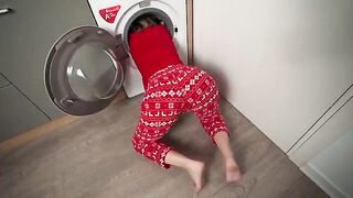 A stepmom gets stuck in a washing machine and gets creampied