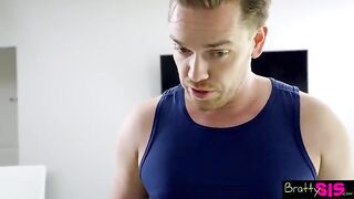 Petite Jessie Saint works out with her stepbrother, exploring new moves