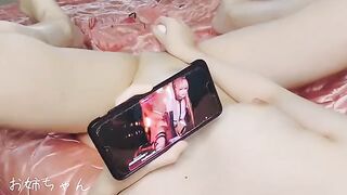 A woman masturbates her pussy with her fingers until she comes