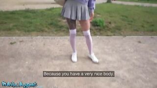 Italian college girl agreed to fuck outdoors for cash with a stranger