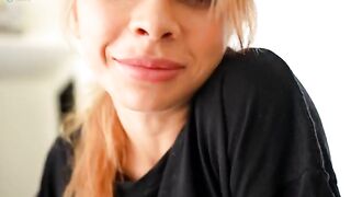 A sexy Russian girl gave a deep blowjob and got cum in her mouth