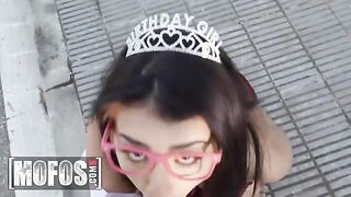 Jordi El Nino Polla surprises Kitty Love on the street