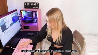 A hot babe from California got fucked for a discount