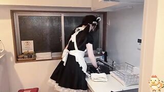When a friend is still an entertainer, it's like having a maid with benefits