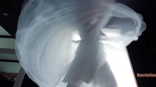 The bride accidentally found a wedding dress and got intimate