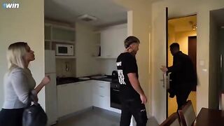 The girl tastes the houses with her ass - an intense anal experience awaits