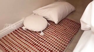I shared a bed with my sister's best friend, it was hot