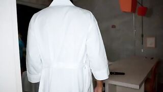 Savannah Bond and Angel Youngs get their BBCs removed in a hotel room