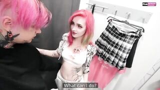 A hot chick got fucked by a guy in the changing room