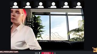 The girl has sex with her boyfriend directly in Zoom