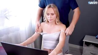 The massage for a stepsister streamer ended with sex