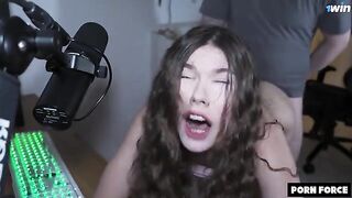 Finally, a girl did something useful for the community