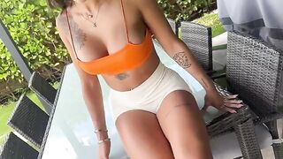 A photographer made a mess on the gorgeous Sisi Rose’s big boobs