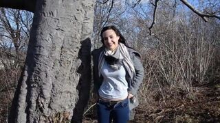 Fucked with a stranger in the forest for a creampie, just like in the wild stories