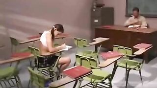 The teacher pushed the student into cancer and finished in her mouth