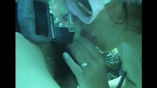 Fucked a girl with a hairy pussy in the water