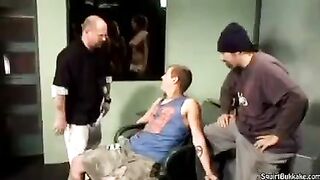 Bukakke with a cumshot directly in the mouth, an intense finish