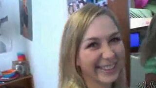 The father secretly put a camera in the daughter's room to shoot her intimate moments