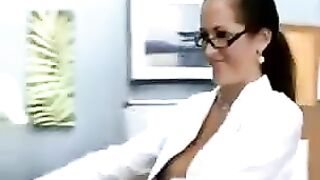 Fake teacher fucks Italian schoolgirl during lesson