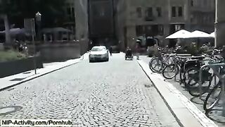A girl showed her pussy to the entire city on a naked walk