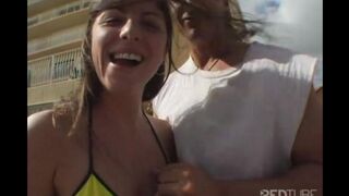 Fella fucked a girl he met while walking his bicycle