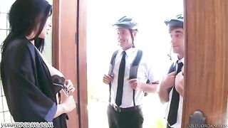 Two Jehovah’s Witnesses fucked a hot beauty