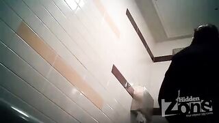 The camera is secretly filming in the toilet - do not peek!