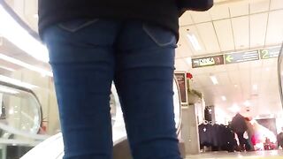 A girl with such a figure is a dream for any man