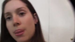 A blowjob video with a high-quality and beautiful girl at home