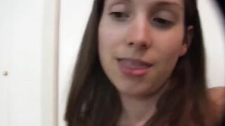 A blowjob video with a high-quality and beautiful girl at home
